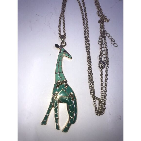 Giraffe Necklace Pendant Gold Tone Chain and Trim Green Enamel Moveable. - Picture 2 of 7